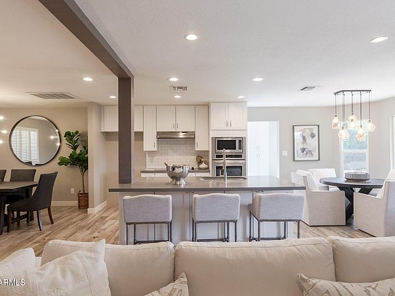 3rd image of 6529 E SHARON Drive