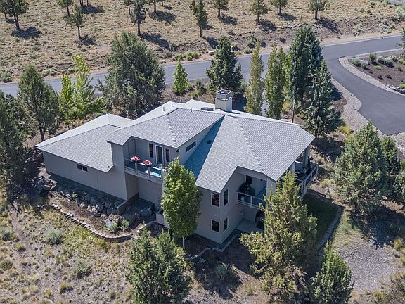 5th image of 893 Highland View Loop