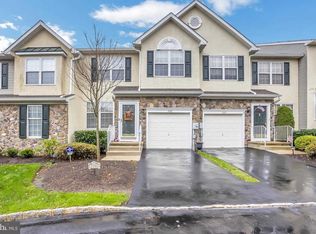 3302 Maplevale Cir, Newtown Square, PA 19073