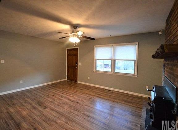 2nd image of 1120 Cannon Dr