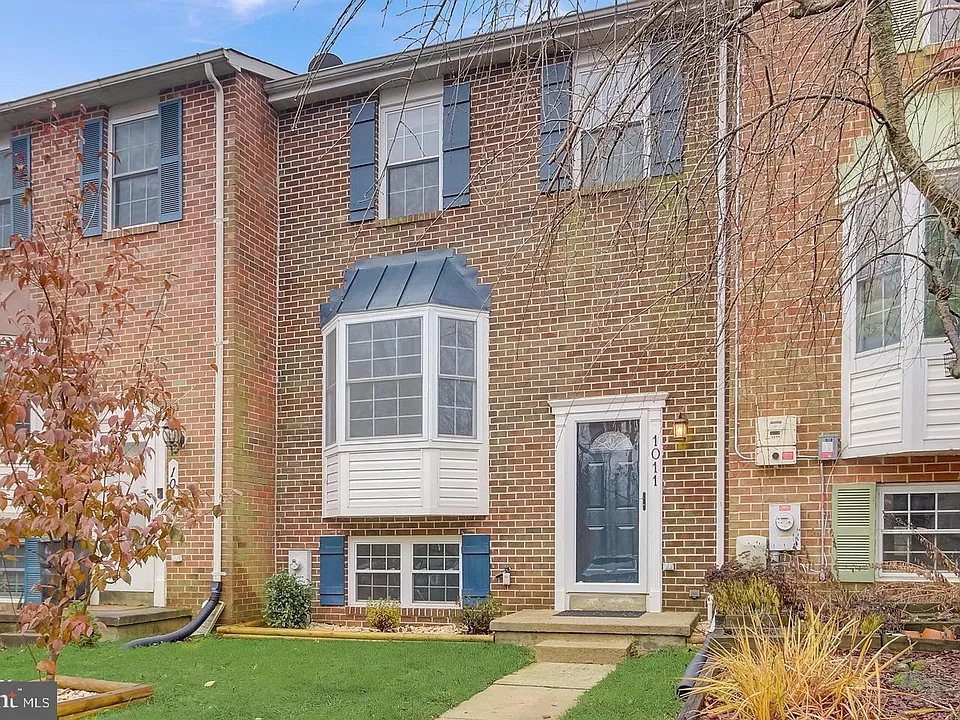 1011 Ellicott Dr