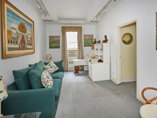 131 East 66th Street image 1 of 6