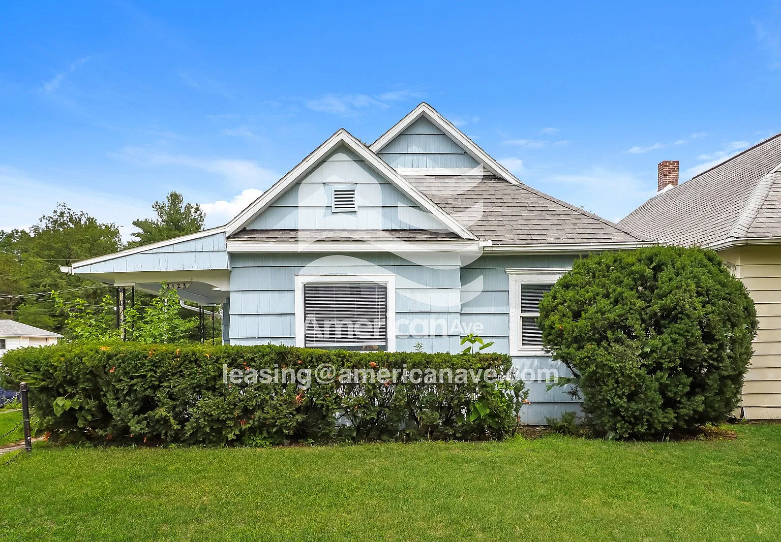 3 bed, 1.0 bath, 1039 sqft, $1,385 — Photo 1