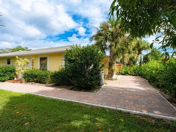 7507 Ace Rd N, Lake Worth, FL 33467