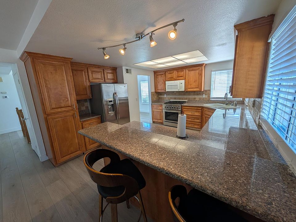 2nd image of 3731 Deer Walk Way