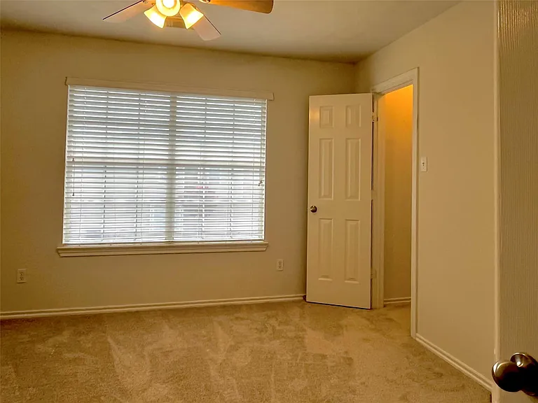 6111 Morningshire Ln — Photo 27