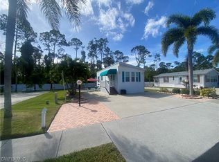 4105 Crystal Lake Dr, Naples, FL 34120