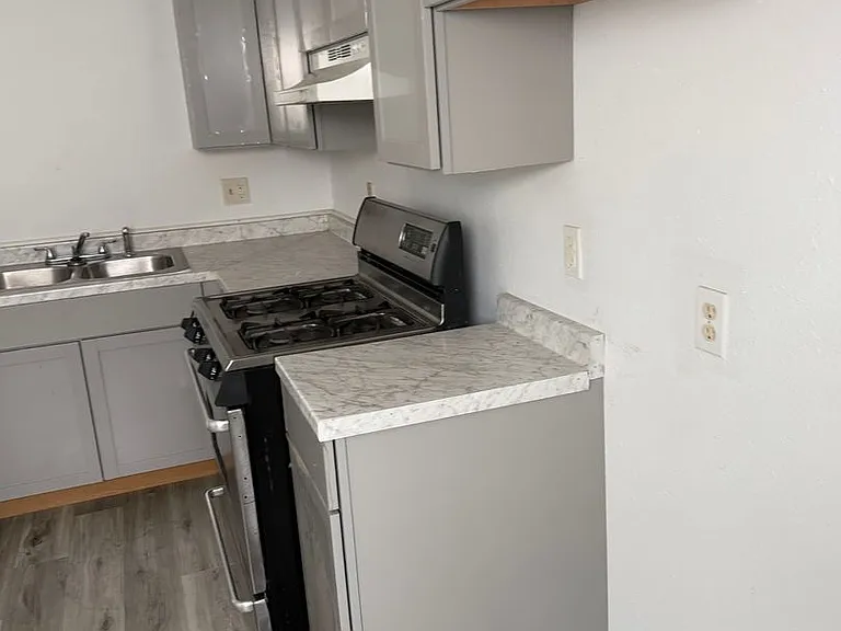 4759 Francis Dr — Photo 6