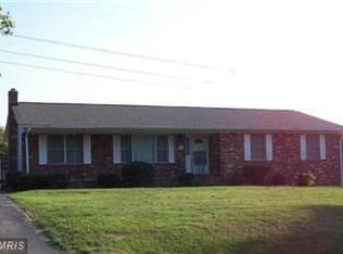 1712 Sherwood Dr, Fredericksburg, VA 22405