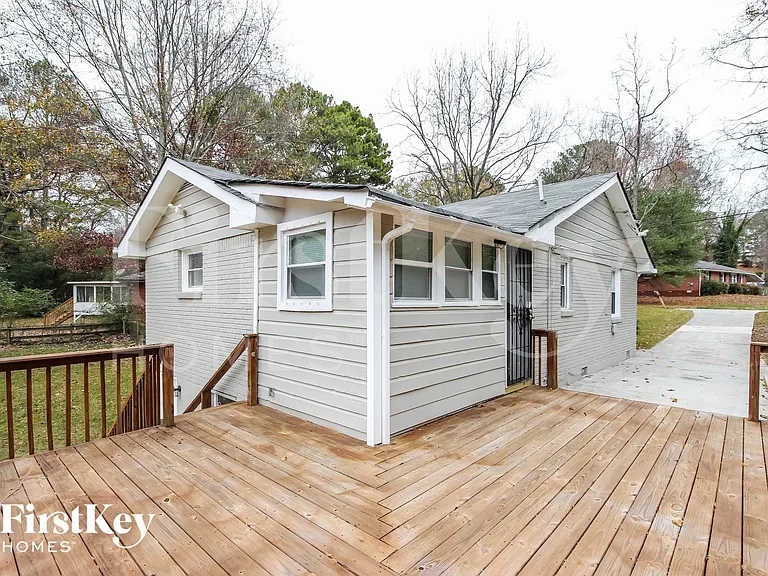 3549 Tulip Dr — Photo 14