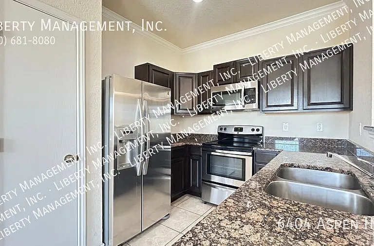 6404 Aspen Hl — Photo 8
