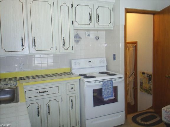 2nd image of 30213 Robert St