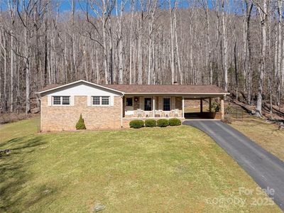 166 Huskins Rd, Spruce Pine, NC, 28777