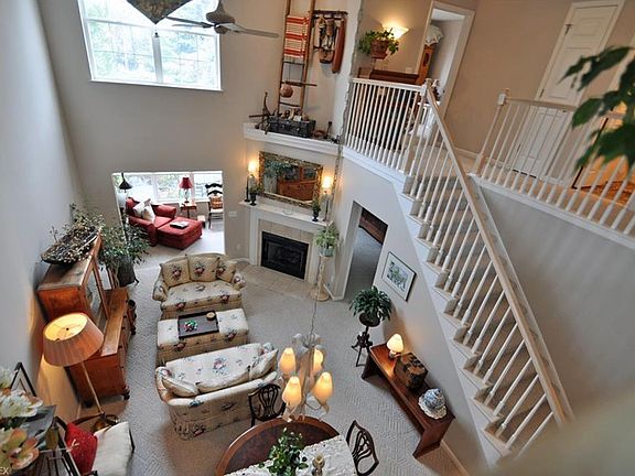 5th image of 2047 W Reserve Cir