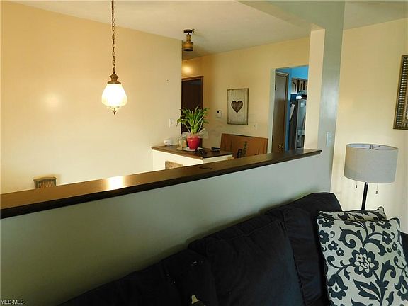 5th image of Mount Vernon Cir