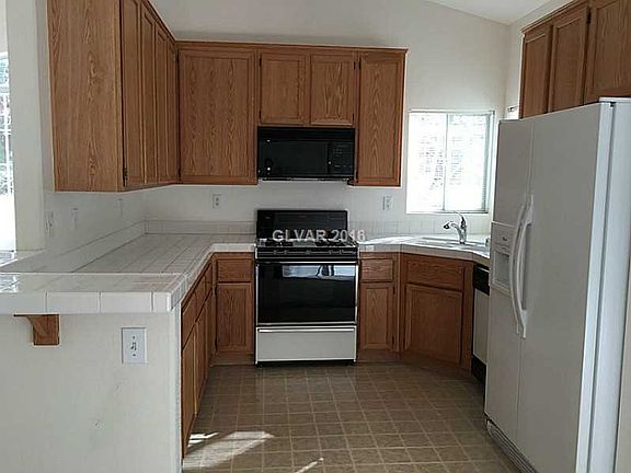 2nd image of 75 N Valle Verde Dr APT 2023