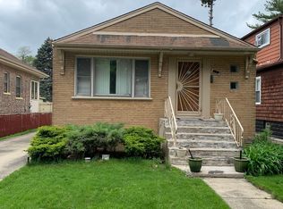 1622 S 21st Ave, Maywood, IL 60153