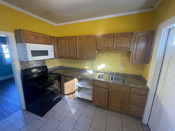 5th image of 638 Cheryl Ave