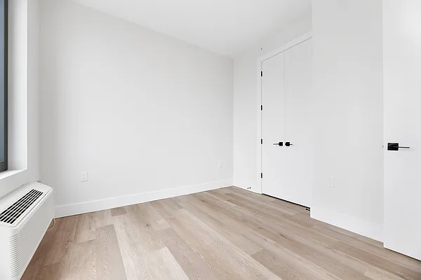 Rented by REAL New York | media 16