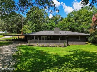 753 Maple Grove St, Maryville, TN 37801