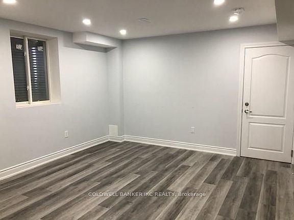 4th image of 78 Lionhead Golf Club Rd