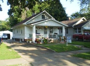 854 Daniels St NE, Cedar Rapids, IA 52402