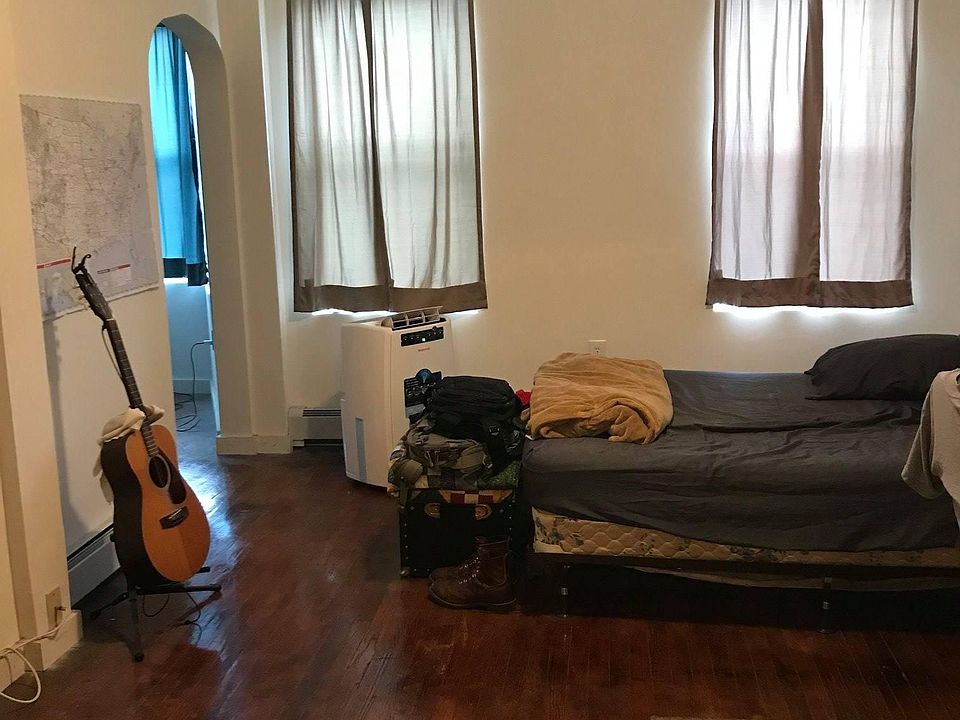 1st image of 1533 5th Ave #2