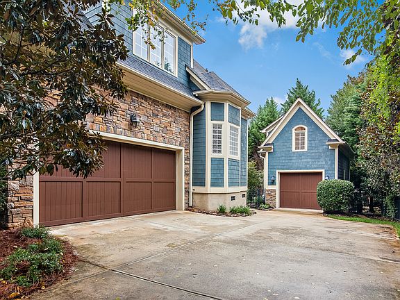 Detached 3rd Car Garage + GH