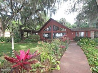 112 William Bartram Dr, Crescent City, FL 32112