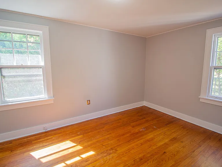 9 Spring Ave — Photo 13