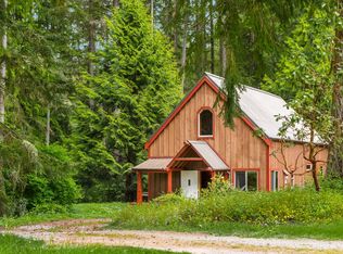 6979 Island Center Rd NE, Bainbridge Island, WA 98110