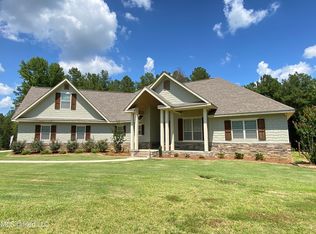 302 Ammerman Cv, Florence, MS 39073