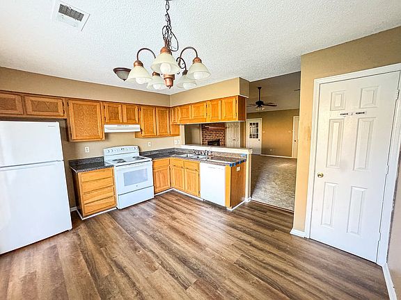 5th image of 2799 Maryland Cir E