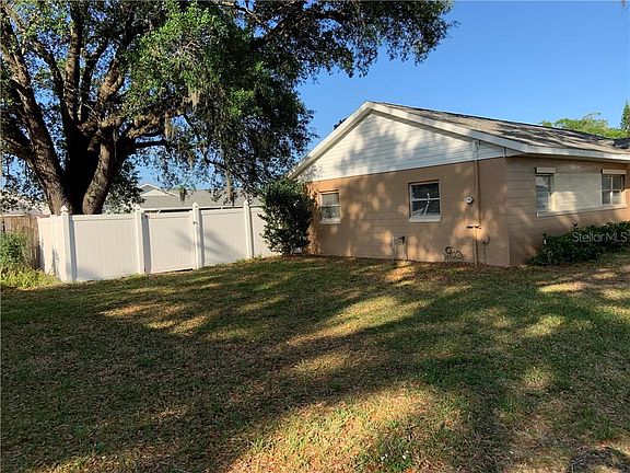 4th image of 3023 Eleuthera Ln