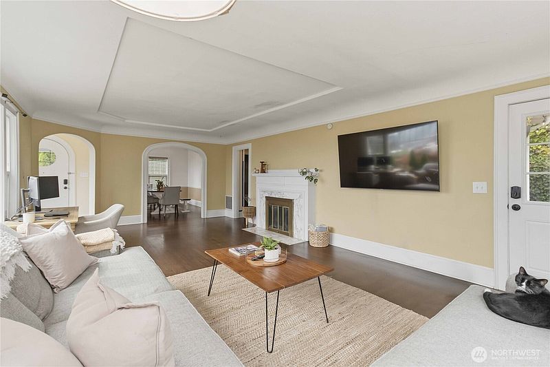 4th image of 103 NE Terrace Road