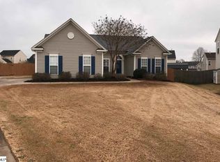 727 Gloria Ct, Boiling Springs, SC 29316