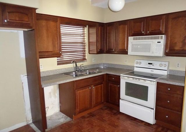 1st image of 3932 Anthony Ln