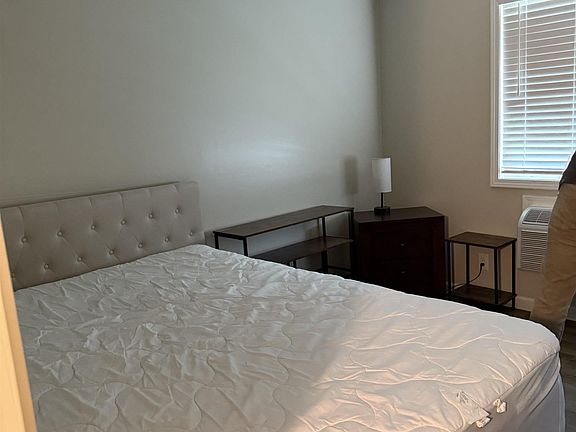 5th image of 430 Adams St #508