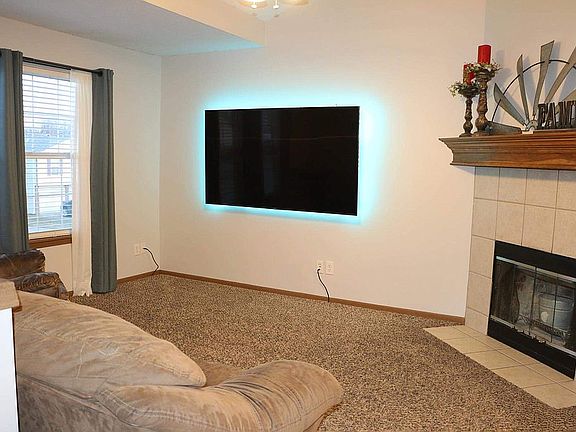 4th image of 2206 Meadow Trl