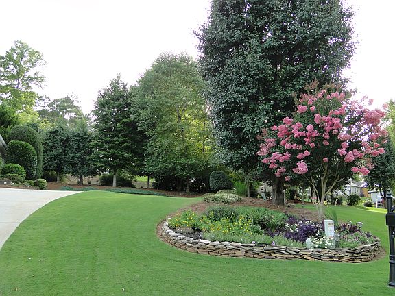 3rd image of 5315 Shotwell Ct