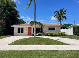 221 SW 3rd St #0, Boca Raton, FL 33432