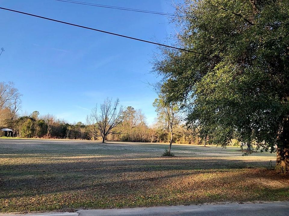 2nd image of 2551 Railroad Ave