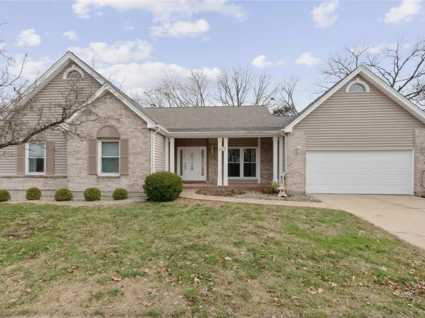 1518 Clayton Woods Ct, Ballwin, MO 63011