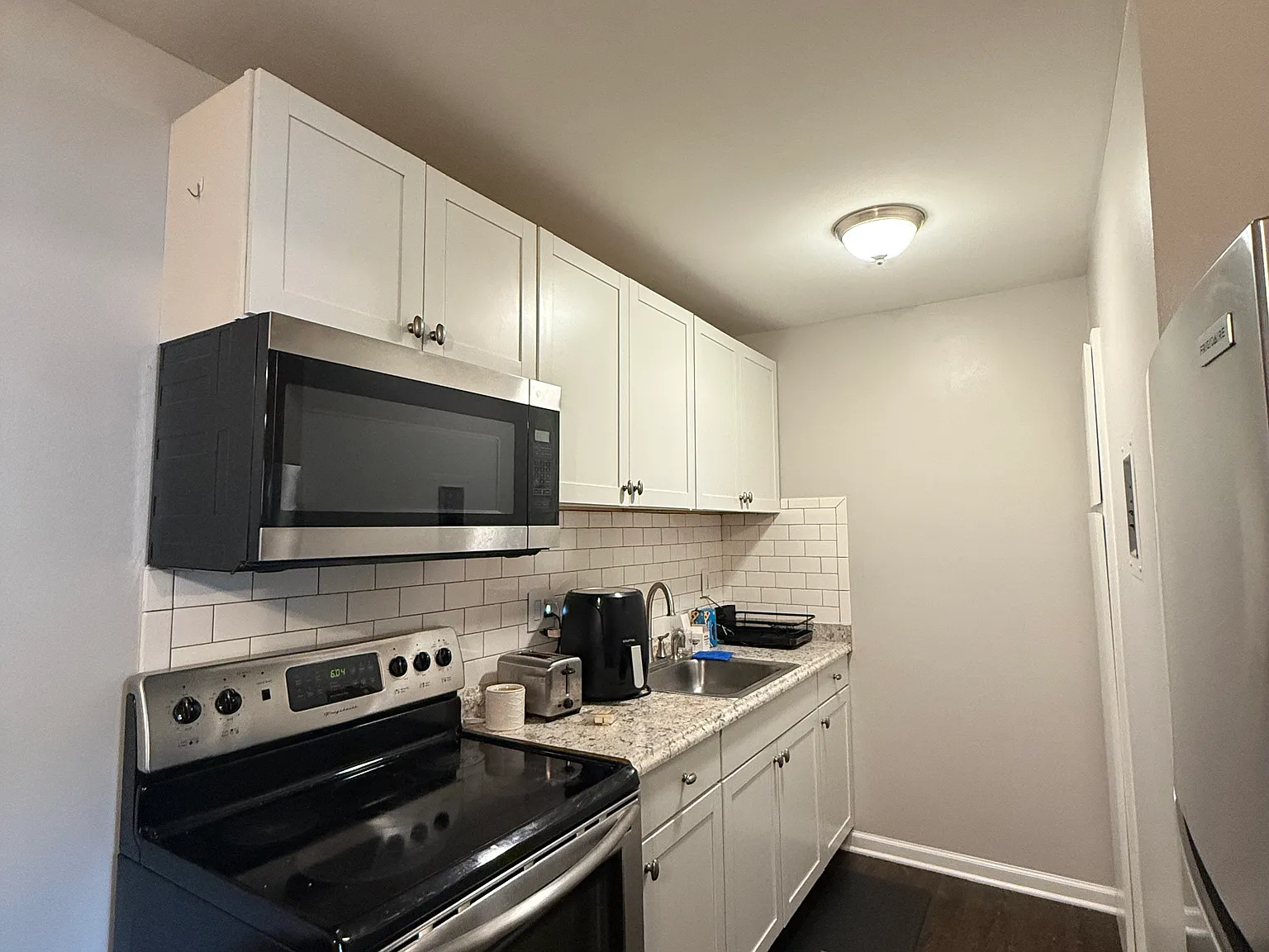 1 bed, 627 sqft, $1,100 — Photo 2
