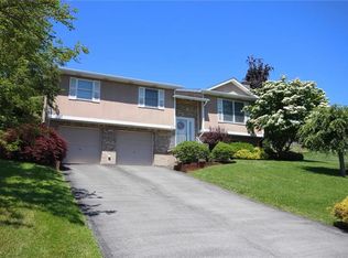 110 Sweeney Circle Dr, Rostraver Township, PA 15012