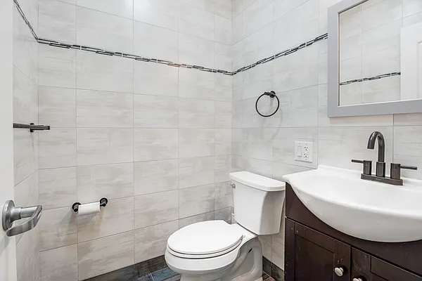 Rented by Coldwell Banker Reliable Real Estate | media 8