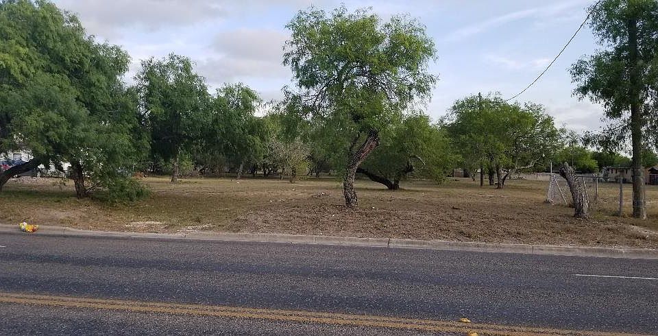 1st image of 209 W Corral Ave