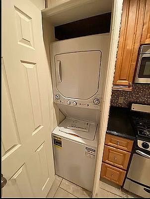 3rd image of 100 W 83rd St #3E