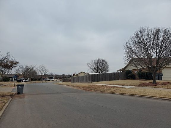4th image of 6775 SW Chaucer Dr