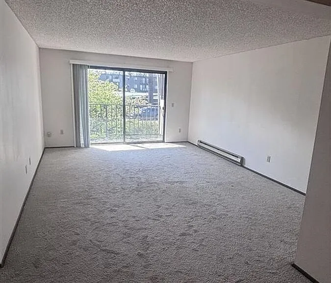 11500 15th Ave NE #203 — Photo 12